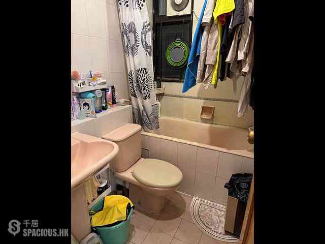 Yau Yat Chuen - Parc Oasis Block 28 08