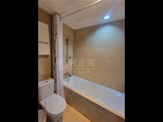 West Kowloon - The Waterfront Phase 1 Block 2 11