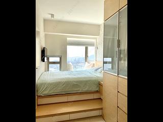 Tai Kok Tsui - Harbour Green Tower 5 05