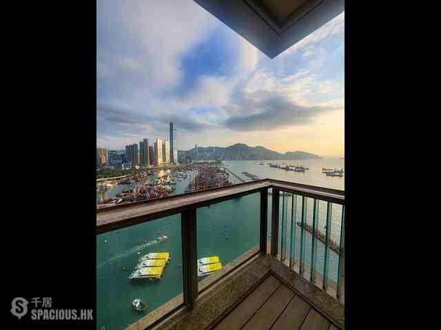 Tai Kok Tsui - One Silversea 01