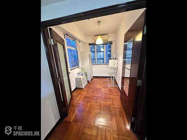 Causeway Bay - 459-465, Hennessy Road 01