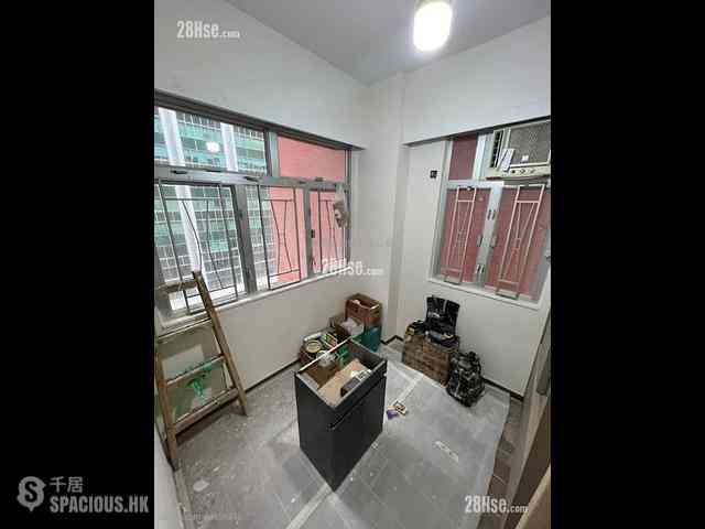North Point - Aik San Mansion 05