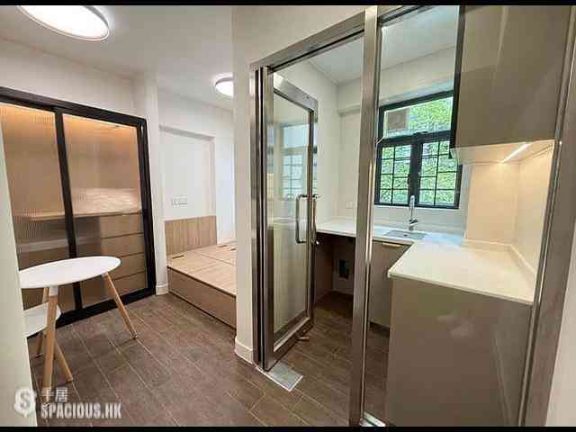 Sheung Wan - 64, Bonham Strand 03