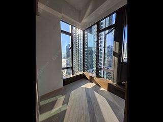 Tai Kok Tsui - Square Mile Phase 5 Gateway · Square Mile 02