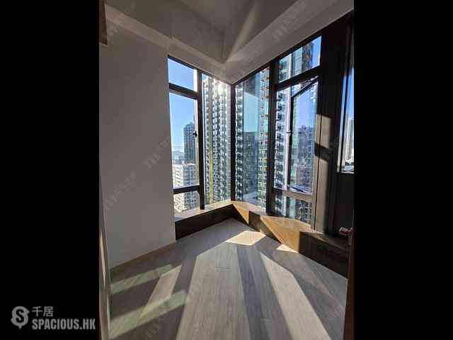 Tai Kok Tsui - Square Mile Phase 5 Gateway · Square Mile 02