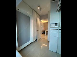 Tai Kok Tsui - Hampton Place 04