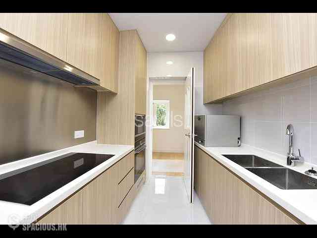 Mid Levels Central - Gladdon 04