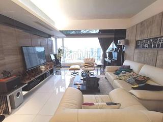 Tai Hang - Swiss Towers 05