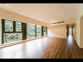 Mid Levels Central - Tavistock II 04