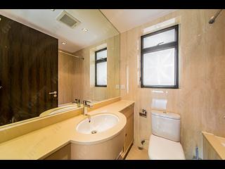 Mid Levels Central - Tavistock II 15