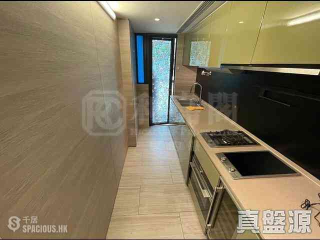 North Point - Fleur Pavilia Tower 2 04