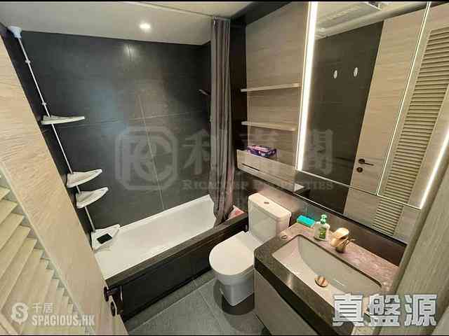 North Point - Fleur Pavilia Tower 2 05