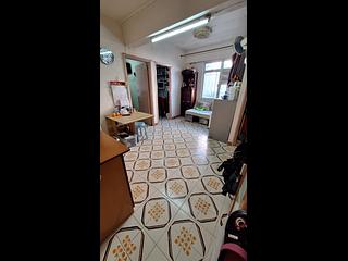 Shau Kei Wan - Tung Hing Building 04