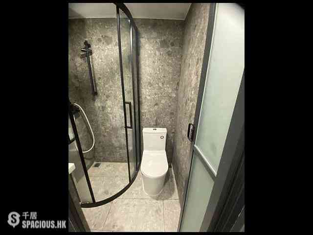 Sheung Wan - 100-102, Des Voeux Road West 03