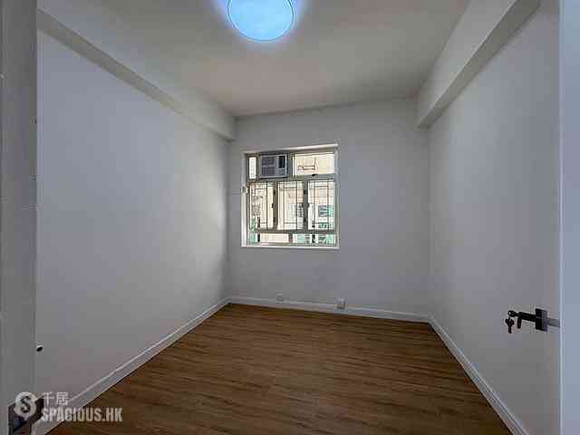 Sai Ying Pun - 31-31A, Pok Fu Lam Road 04