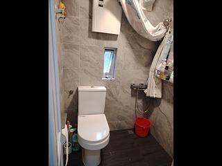 Shau Kei Wan - On Lok Building 02