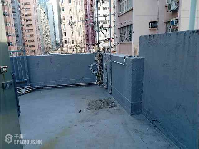 Sai Ying Pun - 17, High Street 01
