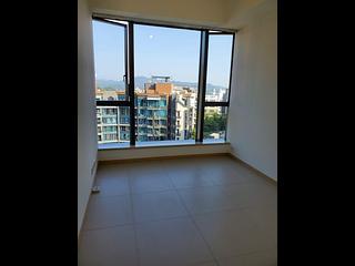 Gold Coast / So Kwun Wat - The Bloomsway The Laguna Tower 3 03