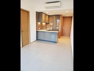 Gold Coast / So Kwun Wat - The Bloomsway The Laguna Tower 3 07