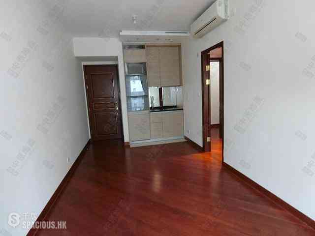 Wan Chai - The Avenue Phase 1 Block 5 04