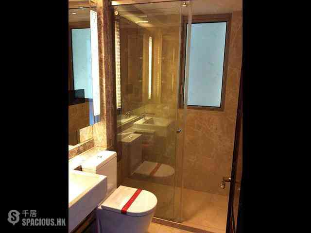 Wan Chai - The Avenue Phase 1 Block 5 12