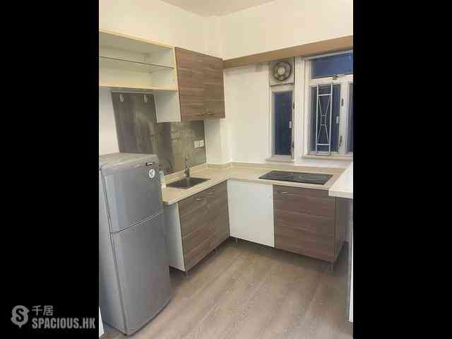 Central - 14, Gage Street 09