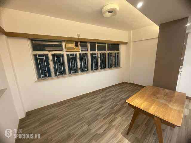 Central - 14, Gage Street 13