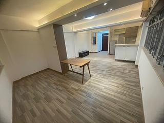 Central - 14, Gage Street 04