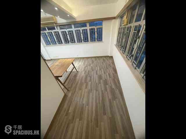 Central - 14, Gage Street 07