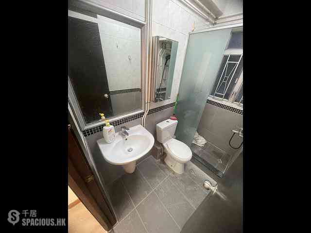 Central - 14, Gage Street 08