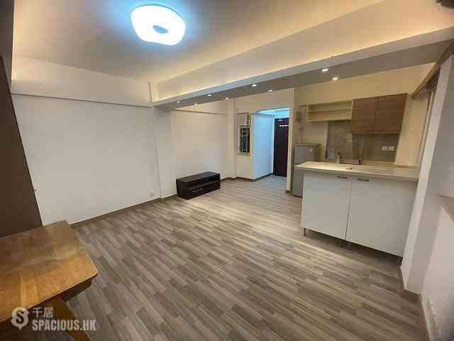 Central - 14, Gage Street 11