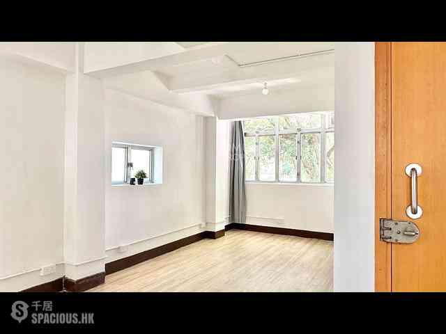Sai Ying Pun - 35, Eastern Street 03