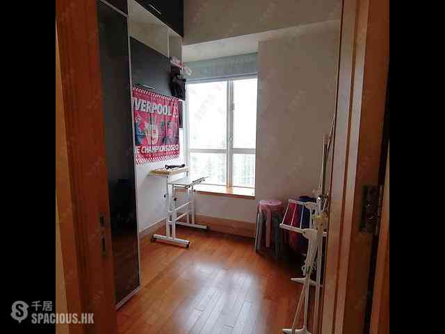 Quarry Bay - The Orchards Block 2 03