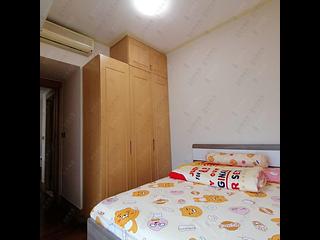 Quarry Bay - The Orchards Block 2 06