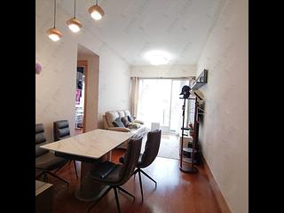 Quarry Bay - The Orchards Block 2 07