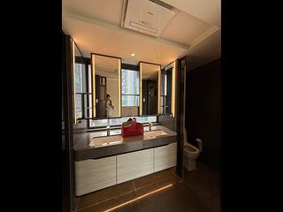 North Point - Fleur Pavilia Tower 1 06