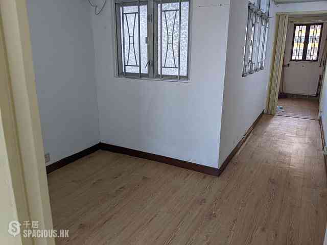 Sai Ying Pun - On Shun Mansion 08