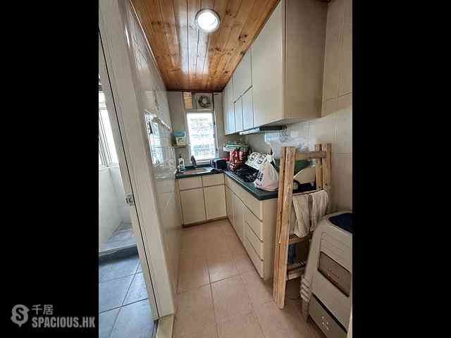 Kennedy Town - New Fortune House Block A 06