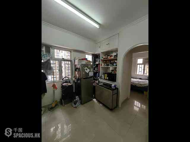 Kennedy Town - New Fortune House Block A 02