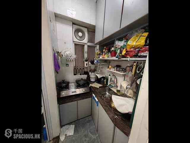 Kennedy Town - New Fortune House Block A 03
