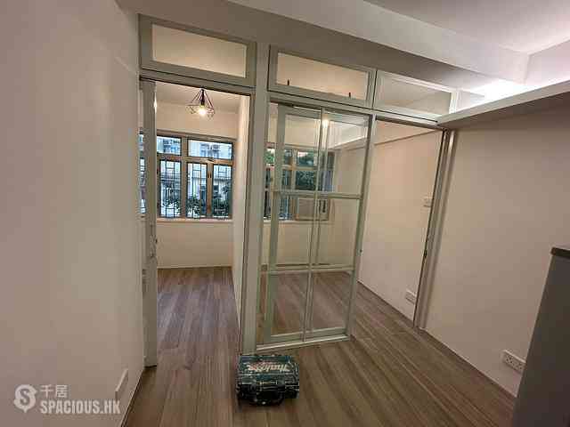 Sai Ying Pun - Wing Lee Building 08