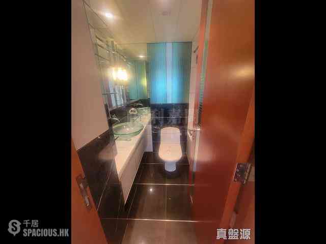 West Kowloon - The Harbourside Block 2 05