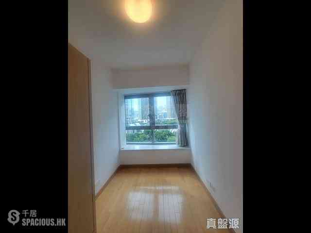 West Kowloon - The Harbourside Block 2 07