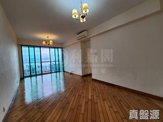 Tseung Kwan O - The Grandiose Block 3 03