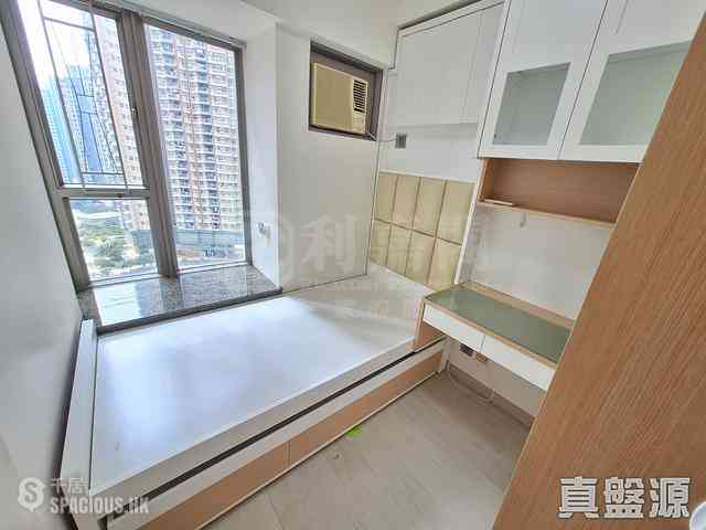 Tseung Kwan O - Tseung Kwan O Plaza Phase 1 Block 3 04