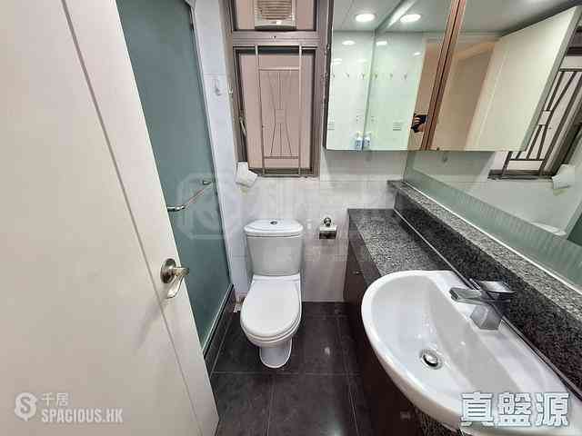 Tseung Kwan O - Tseung Kwan O Plaza Phase 1 Block 3 08