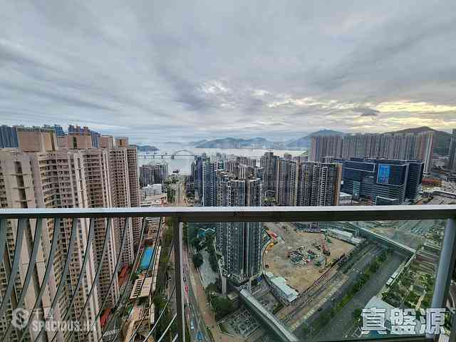 Tseung Kwan O - The Grandiose Block 3 01