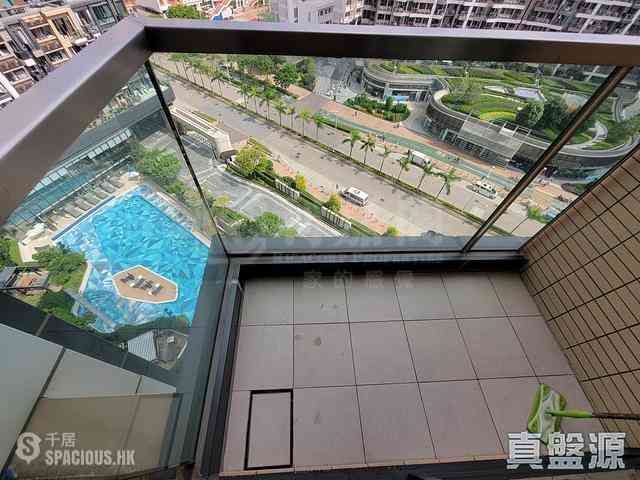 Tseung Kwan O - The Wings Ocean Wings Block 2 06