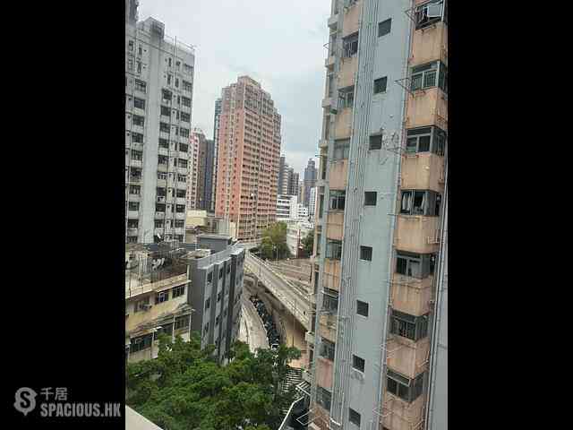 Shek Tong Tsui - Kai Fung Building 01