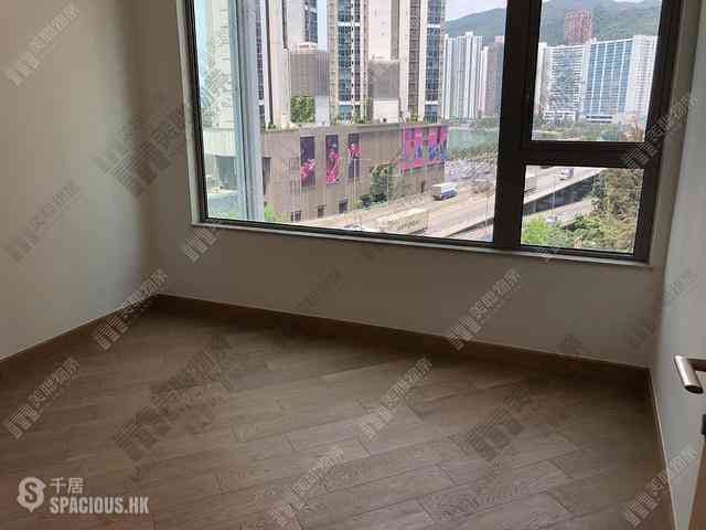 Tsuen Wan - Parc City Block 5 03